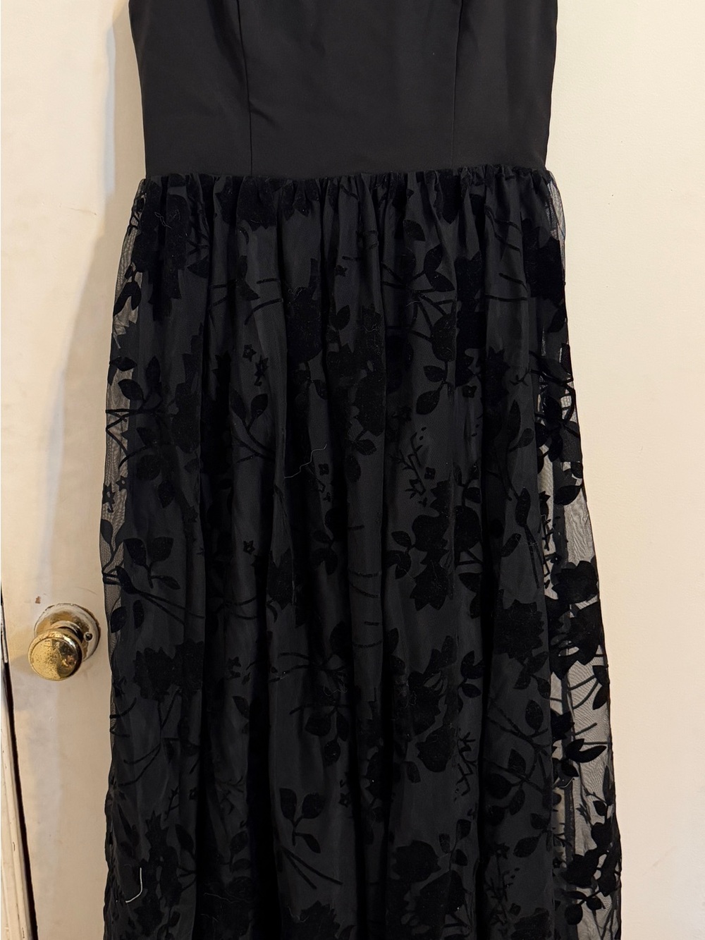 Mustard Seed Elegant Black Floral Velvet Overlay Flowy Maxi Dress Size S BNWT